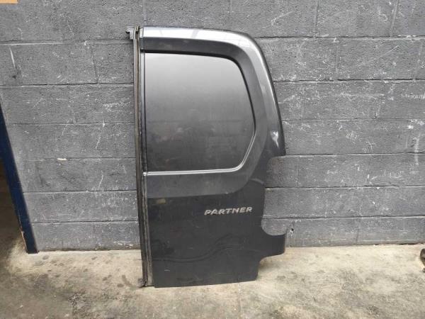 PORTE ARRIERE DROIT CITROEN/PEUGEOT - Vue 1